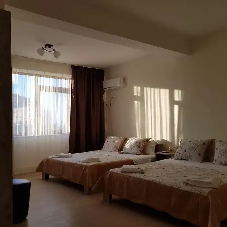 Πανσιόν Nicol